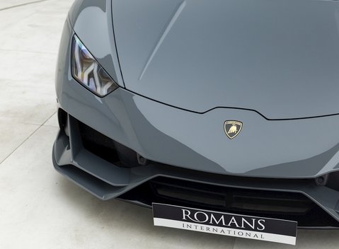 Lamborghini Huracan LP640-4 EVO 18