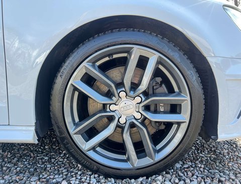 Audi S3 2.0 S3 Sportback Quattro 4WD 5dr 13