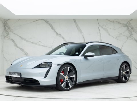 Porsche Taycan 4S Sport Turismo 6
