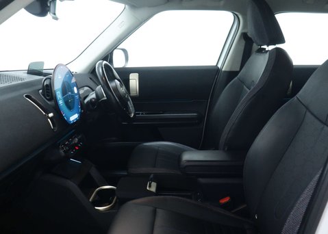 Mini Countryman 1.5C MHEV Classic SUV 5dr Petrol Hybrid Auto Euro 6 (s/s) (170 ps) 44