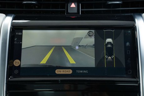 Land Rover Discovery Sport 1.5 Discovery Sport R-Dynamic SE P300e Auto 4WD 5dr 23