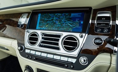 Rolls-Royce Dawn V12 23