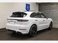 Porsche Cayenne 3.0 V6 E-Hybrid 17.9kWh Platinum Edition TiptronicS 4WD Euro 6 (s/s) 5dr (3 4