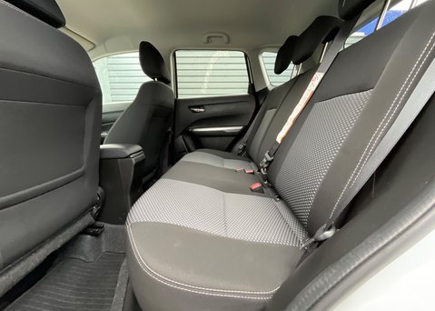 Suzuki Vitara 1.4 Boosterjet Hybrid SZ-T 13