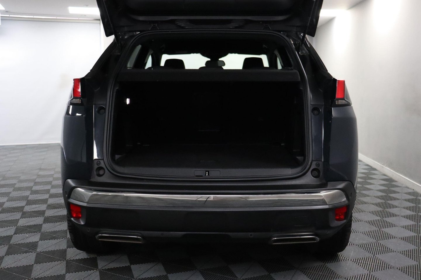 2019 Peugeot 3008 — image 39