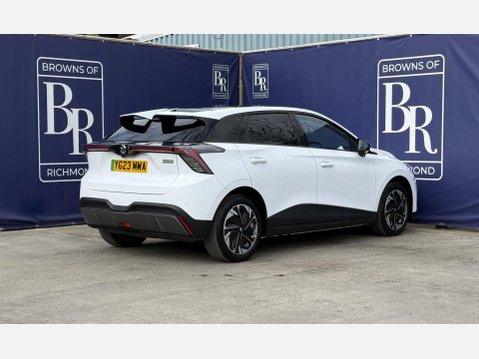 MG MG4 64kWh Trophy Long Range Hatchback 5dr Electric Auto (203 ps) 5