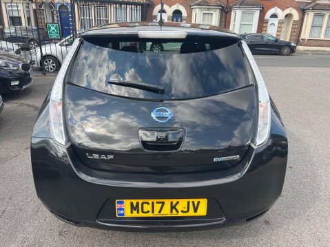 Nissan LEAF 30kWh Acenta Auto 5dr 5