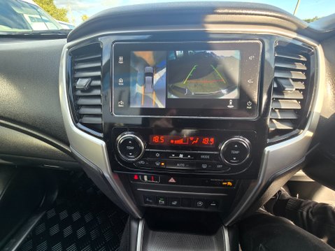 Mitsubishi L200 DI-D BARBARIAN X DCB 11