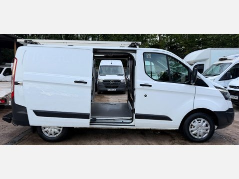 Ford Transit Custom 2.0 TDCi 250 Panel Van 5dr Diesel Manual L1 H1 (163 g/km, 104 bhp) 33