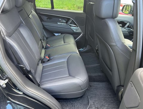 Land Rover Range Rover 3.0 Range Rover SE D MHEV Auto 4WD 5dr 19