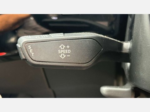Audi A4 2.0 A4 Black Edition 35 TDI Semi-Auto 5dr 32