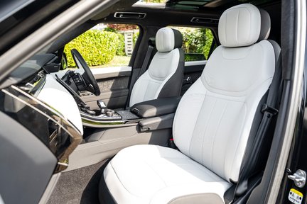 Land Rover Range Rover Sport FIRST EDITION 24