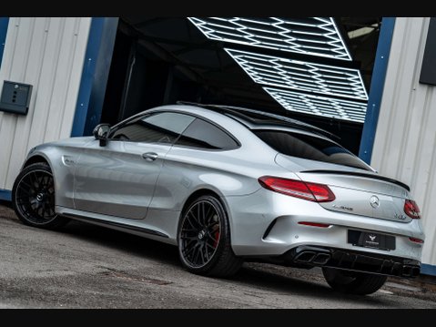 Mercedes-Benz C Class 4.0 AMG C 63 S Premium+ Auto 2dr 31