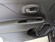 Jeep Renegade 1.0 Renegade Night Eagle 5dr 41