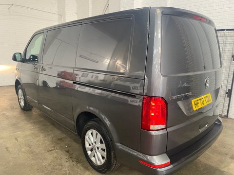 Volkswagen Transporter T30 TDI P/V HIGHLINE 7