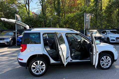 Skoda Yeti Outdoor SE L DRIVE TDI 4X4 DSG -2 OWNERS -FULL SKODA S/HISTORY -ROUGH ROAD PACK 21