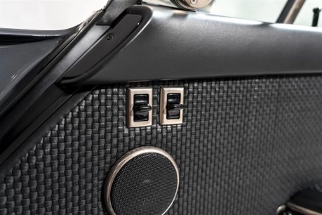 Porsche 911 SINGER 911 CLASSIC ' THE SUSSEX COMMISSION' 63