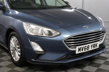 Ford Focus TITANIUM 25