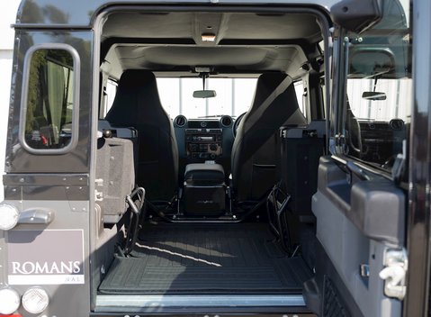 Land Rover Defender 90 Autobiography Edition 29