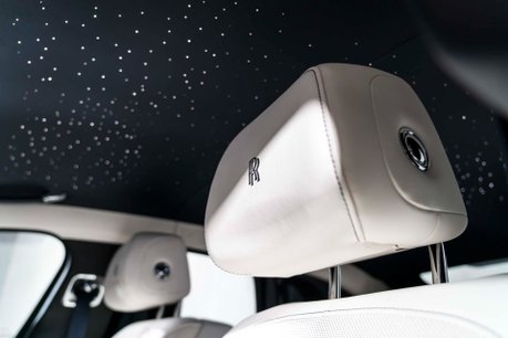 Rolls-Royce Ghost V12. STARLIGHT. H, C & M SEATS. REAR ENTERTAINMENT. HUD. A/CRUISE CONTROL 23