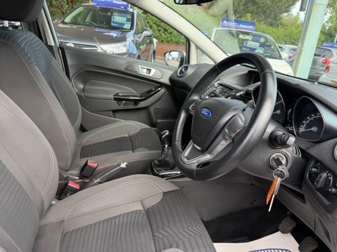 Ford Fiesta 1.25 Zetec Euro 5 5dr 17