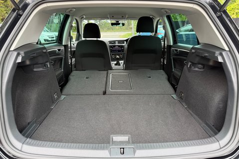 Volkswagen Golf MATCH EDITION TSI EVO - CAMERA - APPLE CAR PLAY -HEATED WINDSCREEN  52