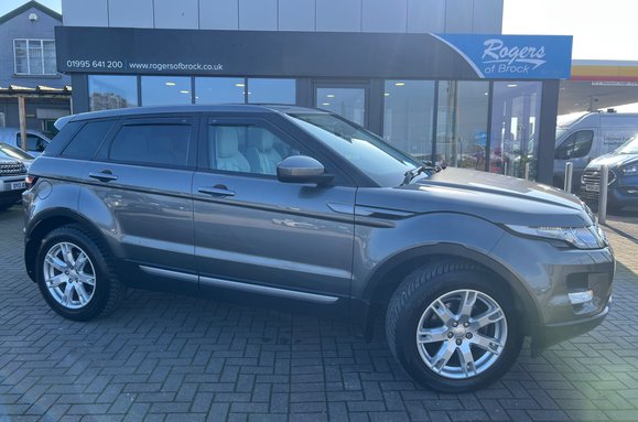 Land Rover Range Rover Evoque 2.2 SD4 PURE TECH PANORAMIC ROOF 1