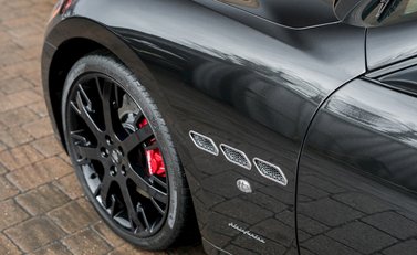 Maserati Granturismo S MC Shift 25