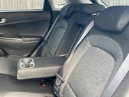 Hyundai KONA PREMIUM 46
