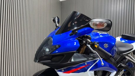 Suzuki GSX-R GSXR600 2008 K7 ONLY 14K NEW MOT 600CC SUPER SPORT 37