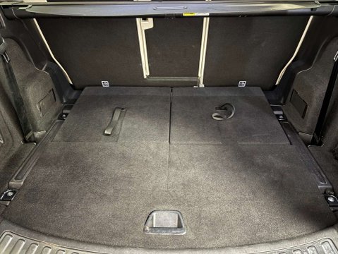 Land Rover Discovery Sport 2.0 Discovery Sport HSE D Auto 4WD 5dr 37