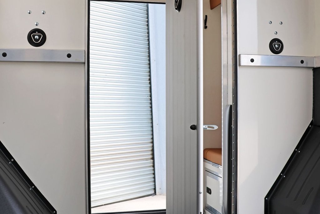 Renault Master BRAND NEW 3.5 TON STALLION BUILD EXTREME HEAVY DUTY HORSEBOX FROM SEEKER  32