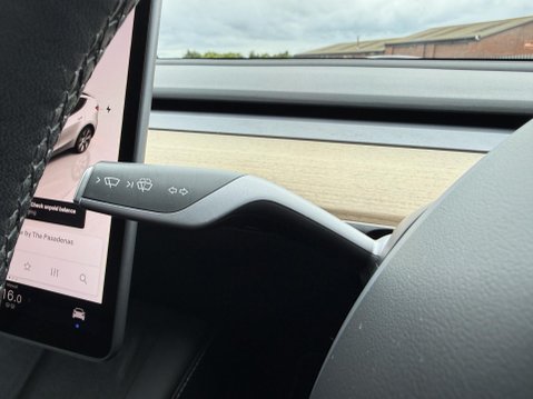 Tesla Model Y (Dual Motor) Long Range SUV 5dr Electric Auto 4WDE (384 bhp) 36