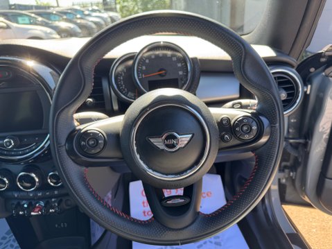 Mini Hatch COOPER 15