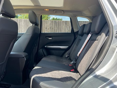 Suzuki Vitara SZ5 BOOSTERJET MHEV 21