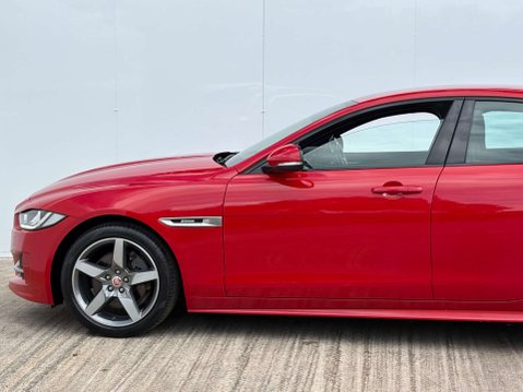 Jaguar XE 2.0 XE R-Sport Auto 4dr 46