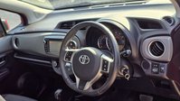 Toyota Yaris 1.33 Dual VVT-i Icon Plus Hatchback 5dr Petrol Multidrive S Euro 5 (99 ps) 16