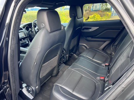 Jaguar F-Pace 2.0 D180 R-Sport Auto AWD Euro 6 (s/s) 5dr 45
