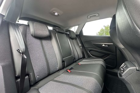 Peugeot 3008 1.2 PureTech GPF Allure SUV 5dr Petrol EAT Euro 6 (s/s) (130 ps) 19