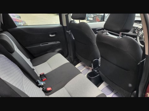 Toyota Yaris VVT-I T SPIRIT 19