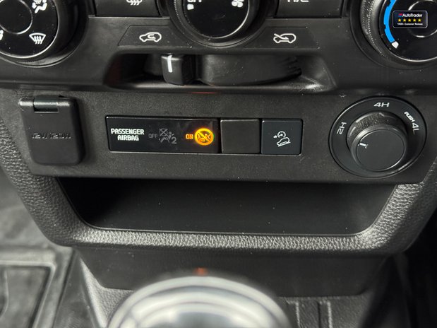 Isuzu D-Max Utility | 1.9 LT | Double Cab | Rear Diff Lock | Camera | EURO 6 33
