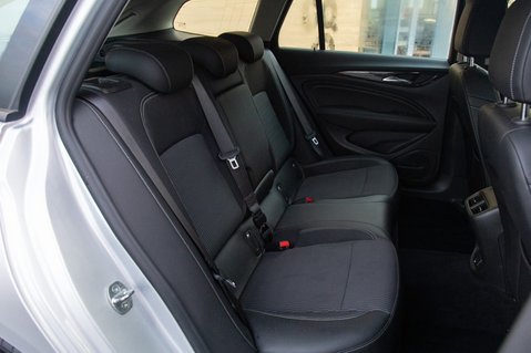 Vauxhall Insignia SRI NAV 38