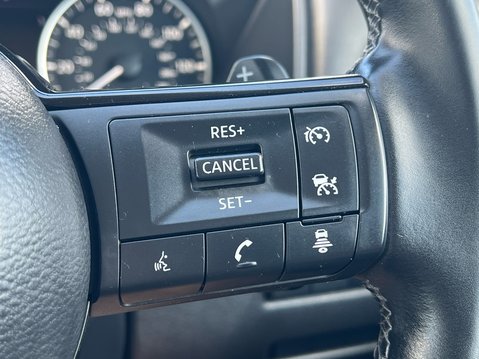 Nissan Qashqai DIG-T ACENTA PREMIUM DCT MHEV 32