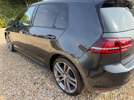 Volkswagen Golf 2.0 TDI BlueMotion Tech GTD Euro 6 (s/s) 5dr 10