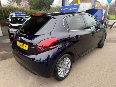 Peugeot 208 1.2 PureTech Allure EAT Euro 6 (s/s) 5dr 15