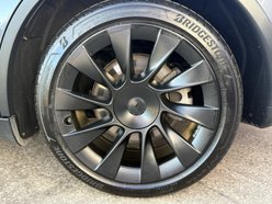 Tesla Model Y (Dual Motor) Long Range SUV 5dr Electric Auto 4WDE (384 bhp) 16