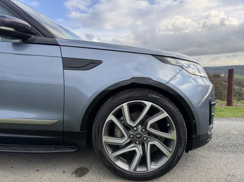 Land Rover Discovery SDV6 HSE LUXURY 19
