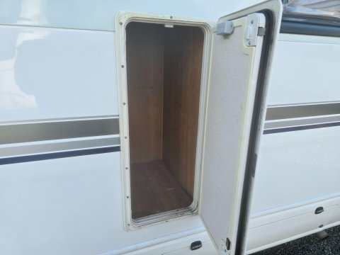 Auto-Trail Chieftain Motor Home 20