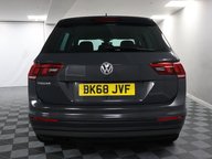 Volkswagen Tiguan SE NAV TSI 7