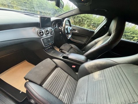 Mercedes-Benz GLA Class GLA 220 D 4MATIC AMG LINE PREMIUM FULL SERVICE HISTORY Low Mileage 3